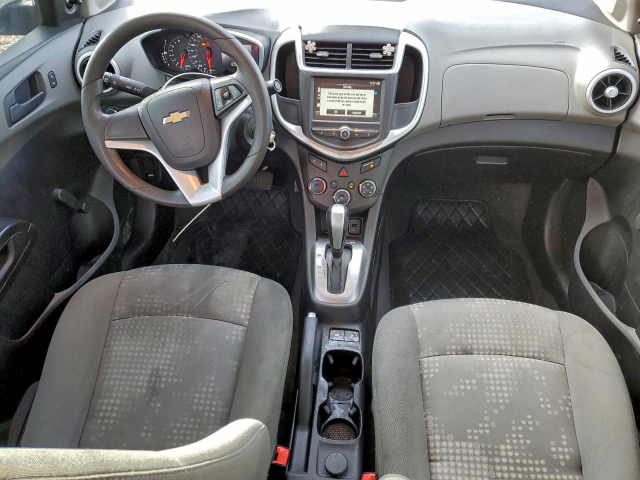 2017 CHEVROLET SONIC LS photo 8