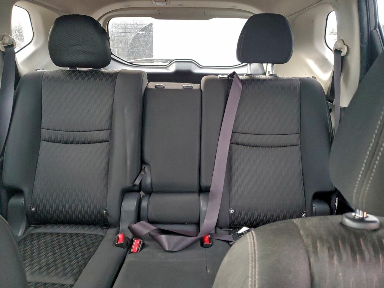 2019 NISSAN ROGUE S photo 10