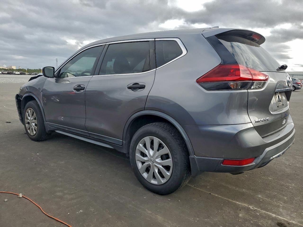 2019 NISSAN ROGUE S photo 2