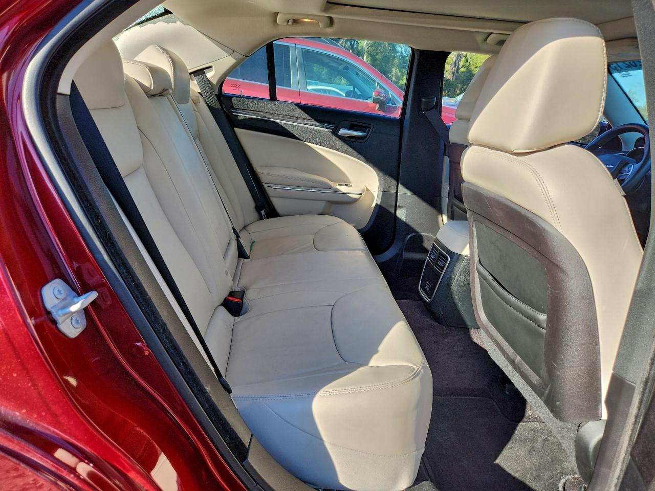 2016 CHRYSLER 300 LIMITED photo 28