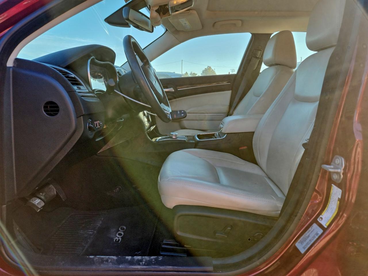 2016 CHRYSLER 300 LIMITED photo 19