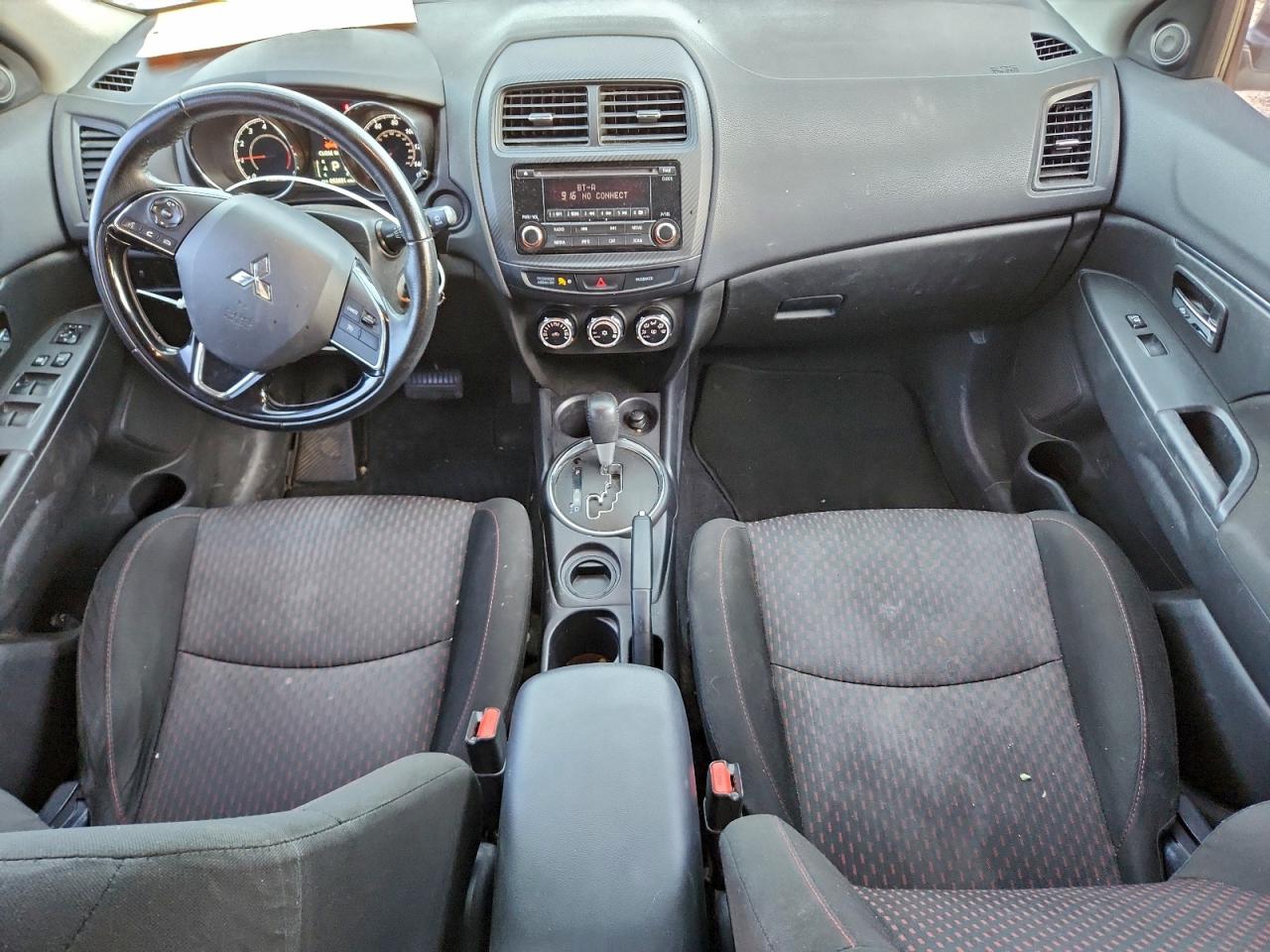 2017 MITSUBISHI OUTLANDER SPORT ES photo 8