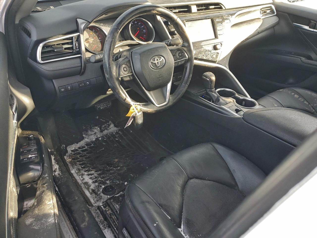 2018 TOYOTA CAMRY XSE photo 15