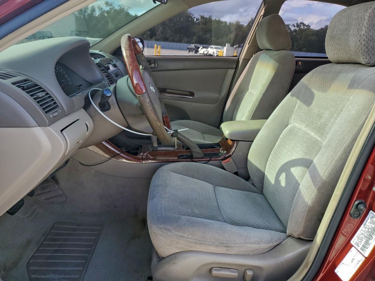 2003 TOYOTA CAMRY LE photo 13