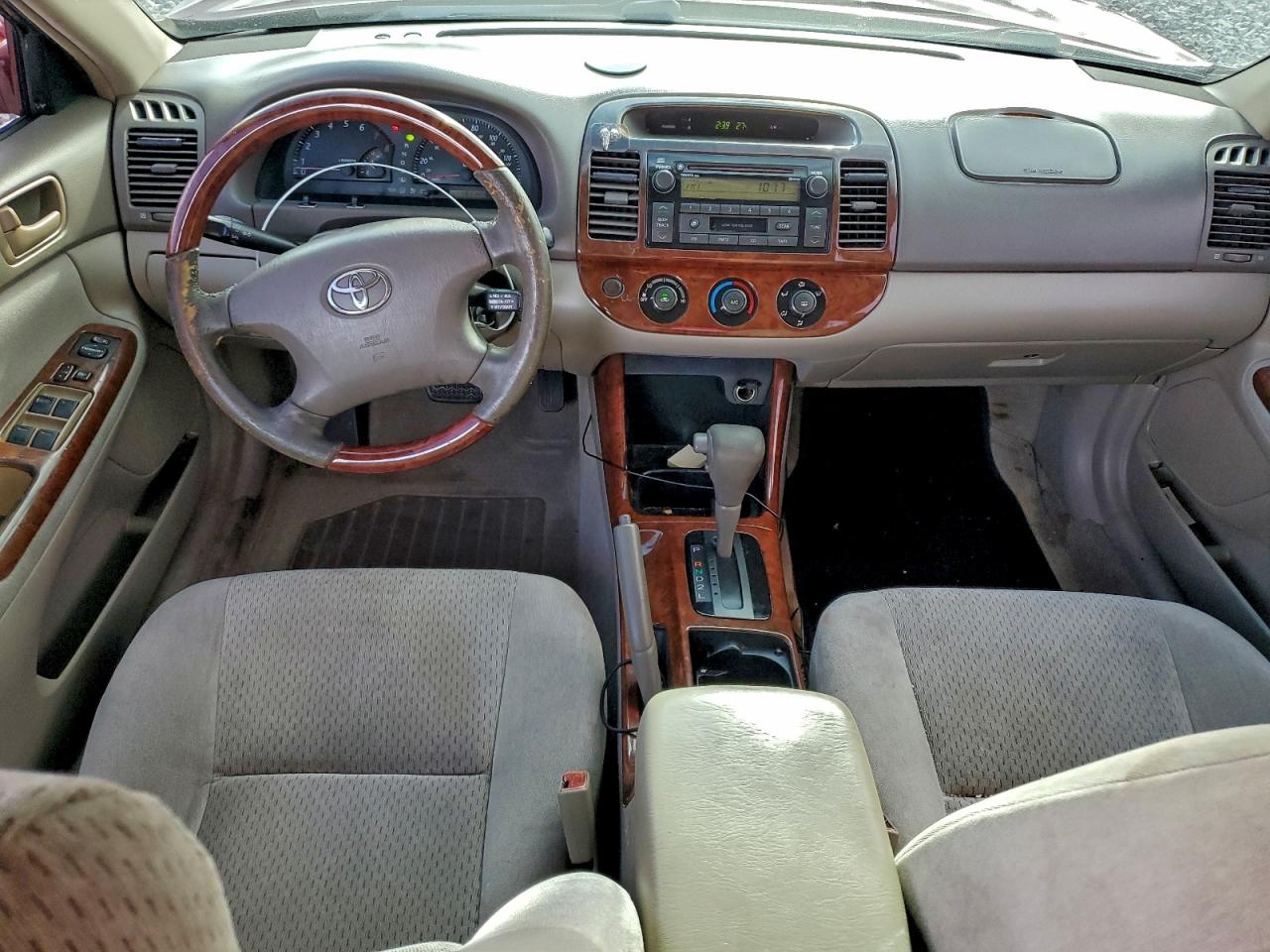 2003 TOYOTA CAMRY LE photo 15