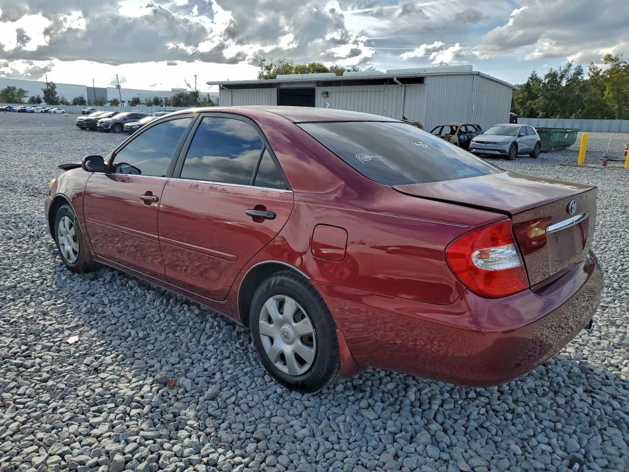 2003 TOYOTA CAMRY LE photo 3