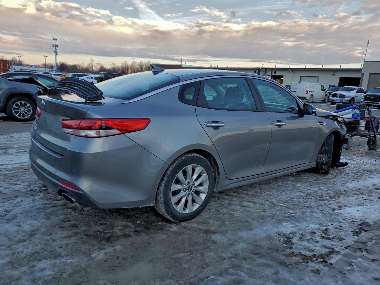 2018 KIA OPTIMA LX photo 5