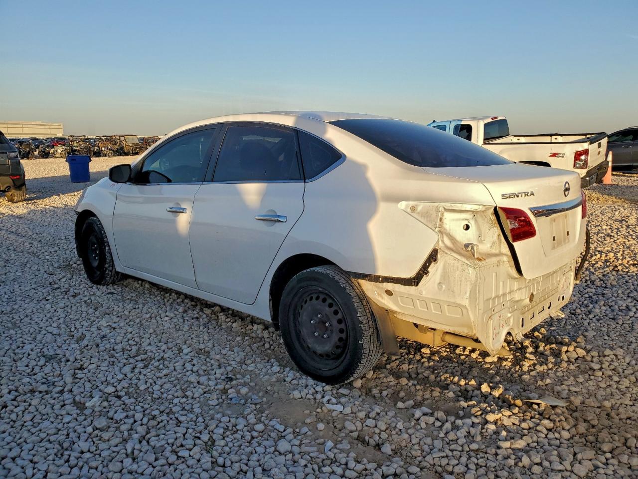 2019 NISSAN SENTRA S photo 3