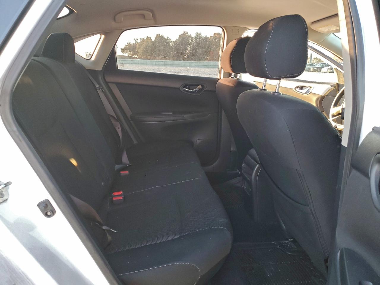 2019 NISSAN SENTRA S photo 19