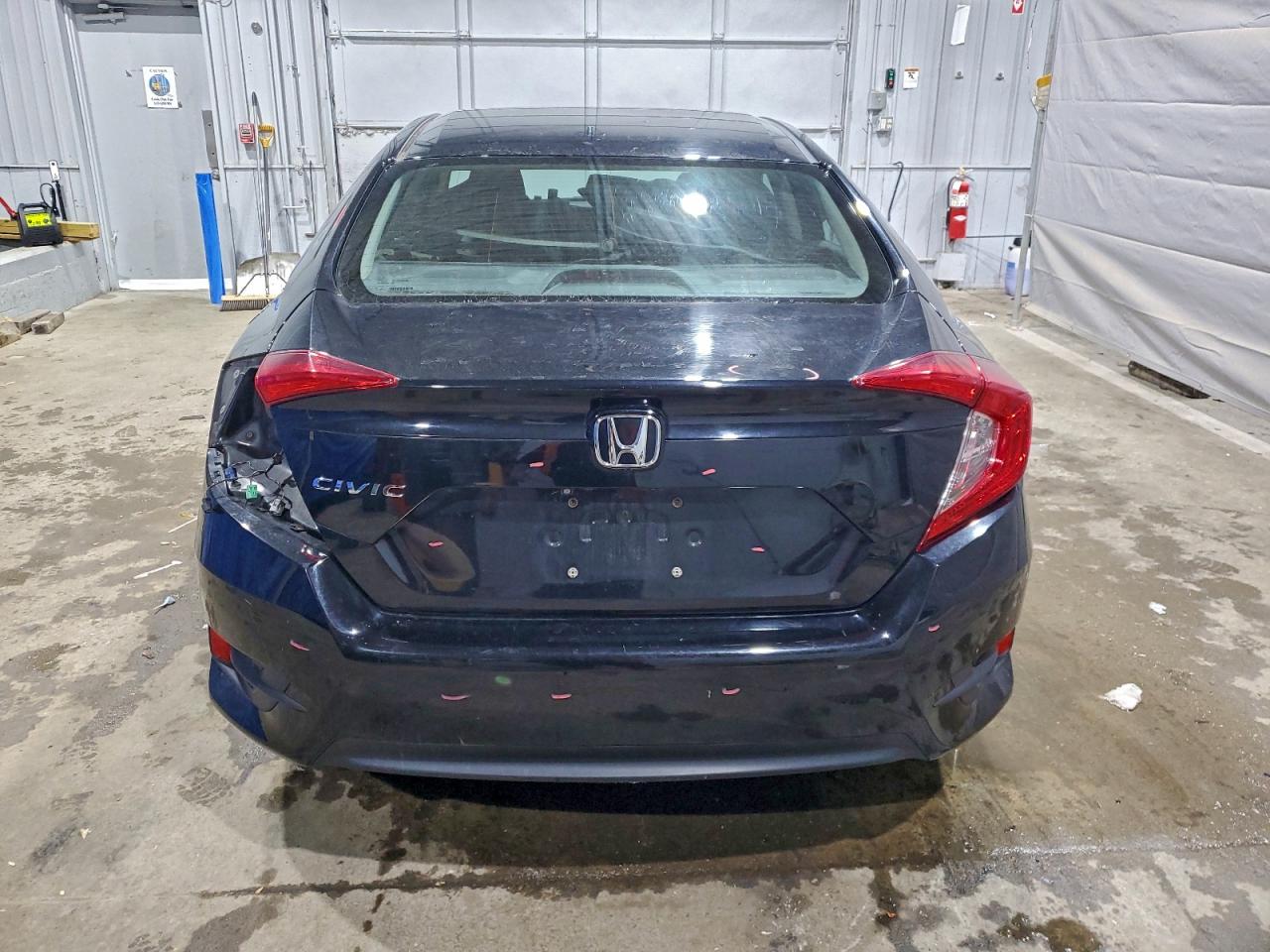 2016 HONDA CIVIC LX photo 6