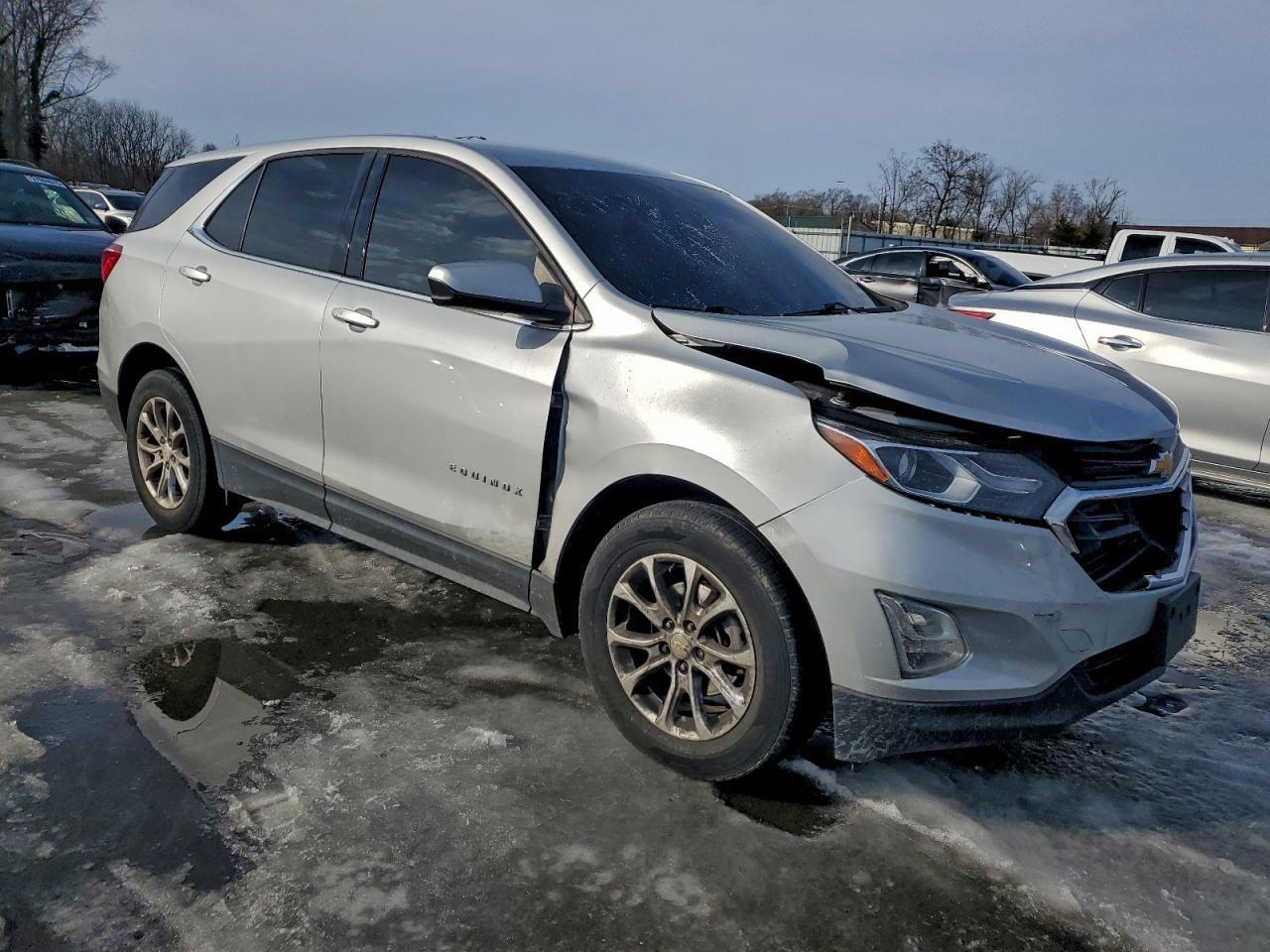 2018 CHEVROLET EQUINOX LT photo 4