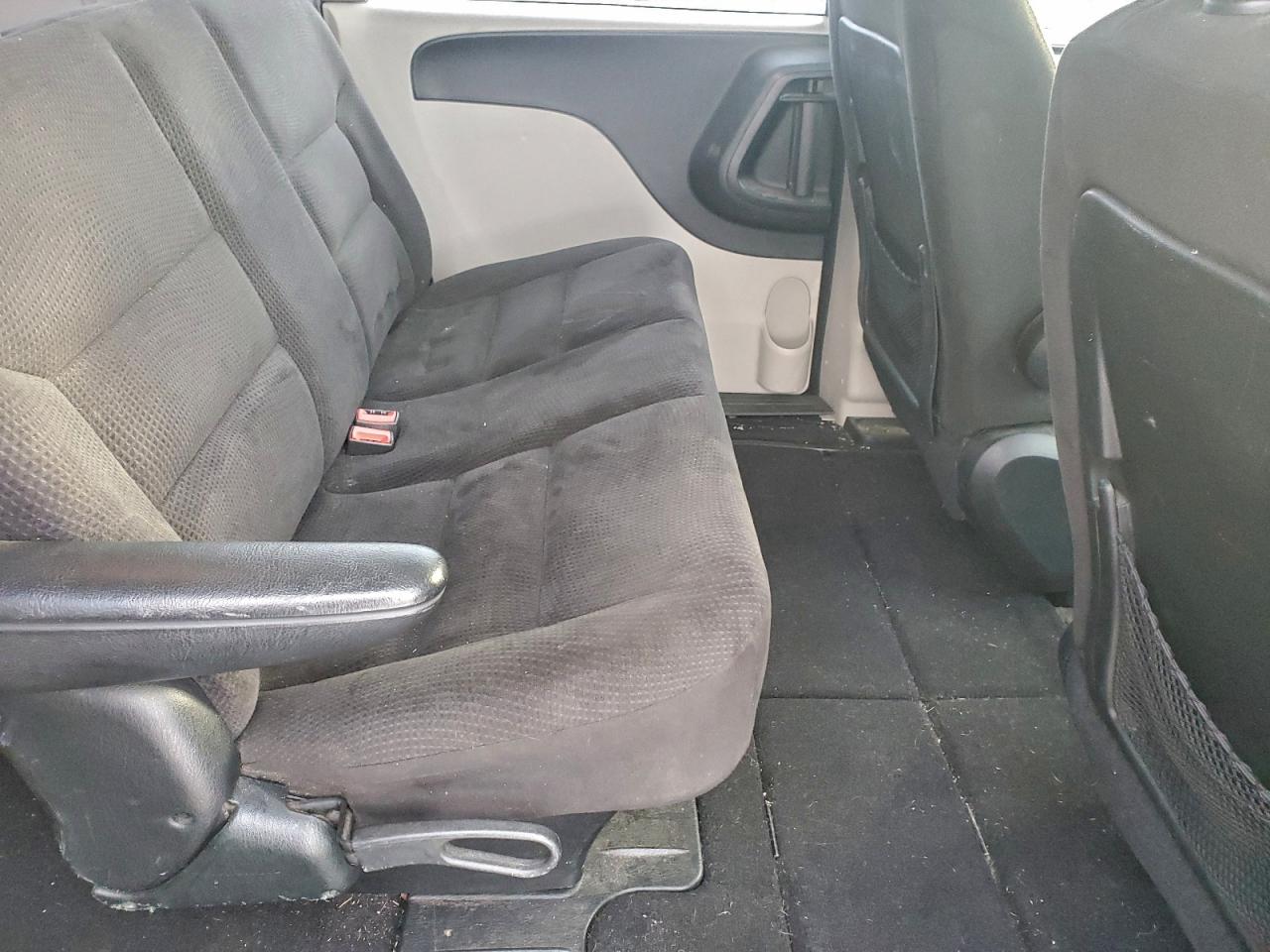 2015 DODGE GRAND CARAVAN SE photo 21