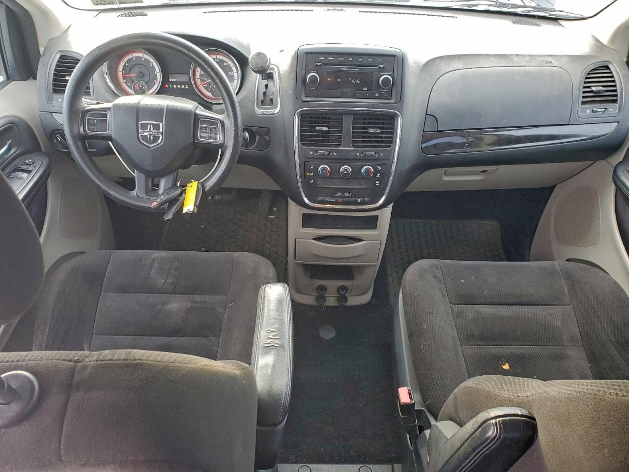 2015 DODGE GRAND CARAVAN SE photo 15