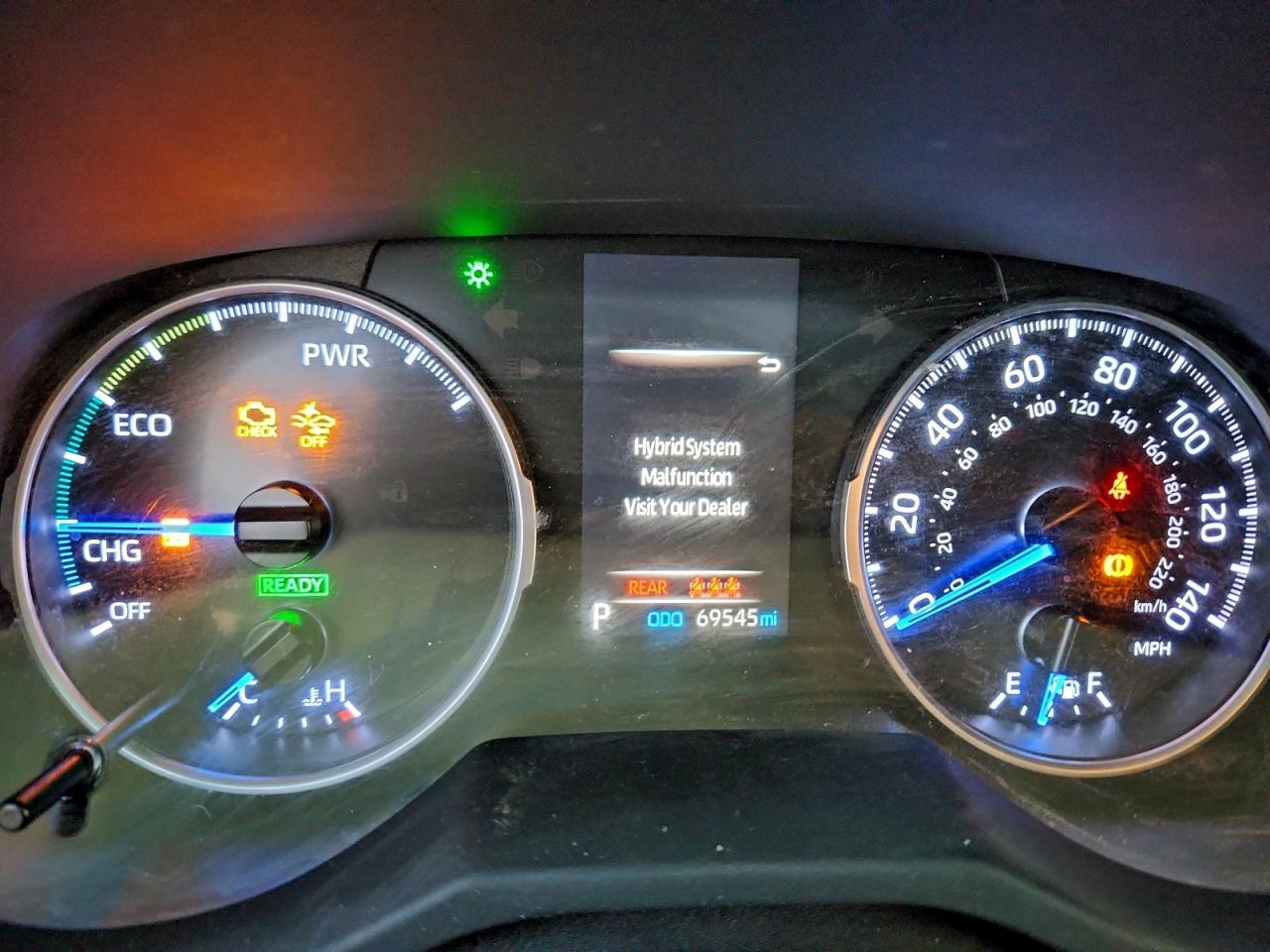 2019 TOYOTA RAV4 XLE photo 17