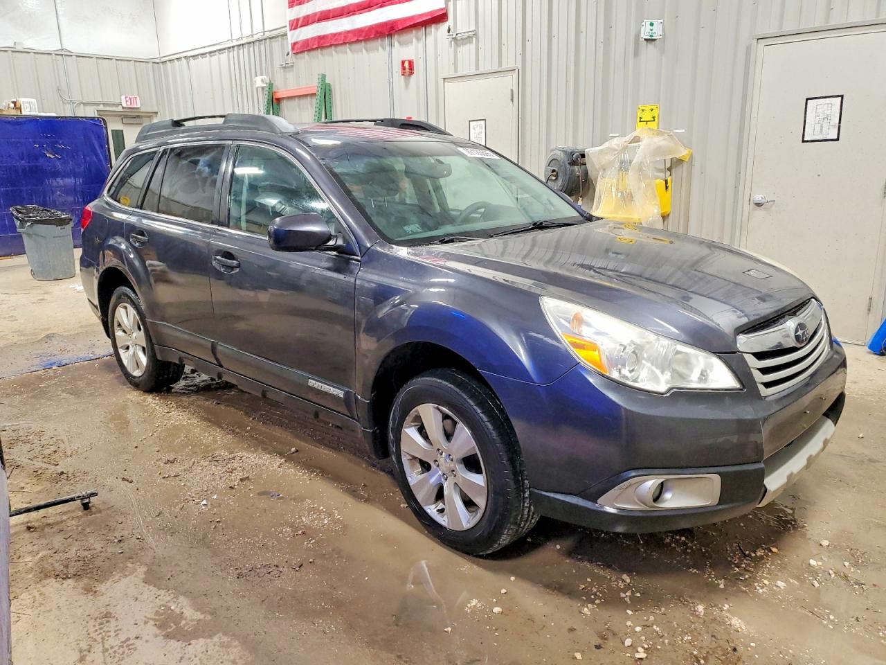 2011 SUBARU OUTBACK 3.6R LIMITED photo 4