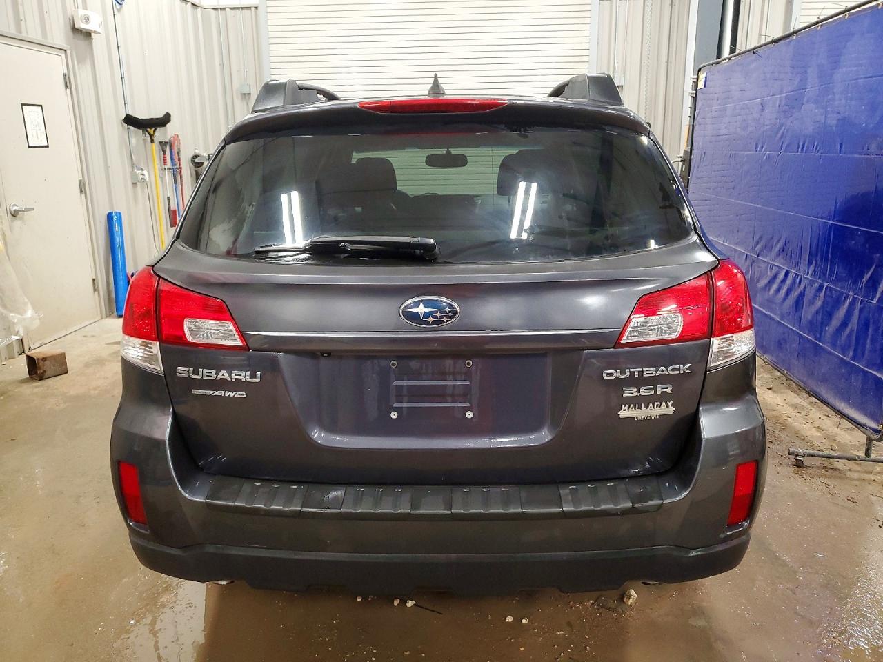 2011 SUBARU OUTBACK 3.6R LIMITED photo 6