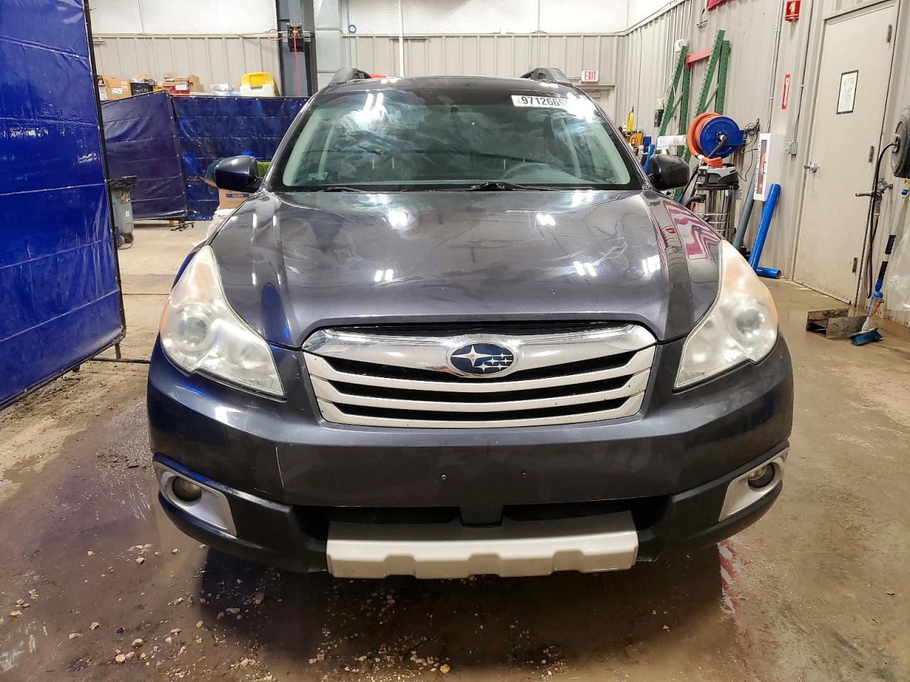2011 SUBARU OUTBACK 3.6R LIMITED photo 5