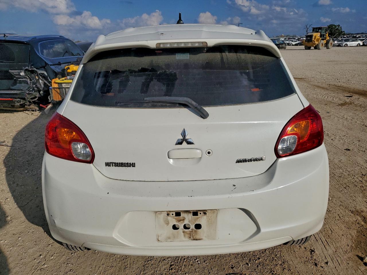 2015 MITSUBISHI MIRAGE ES photo 11