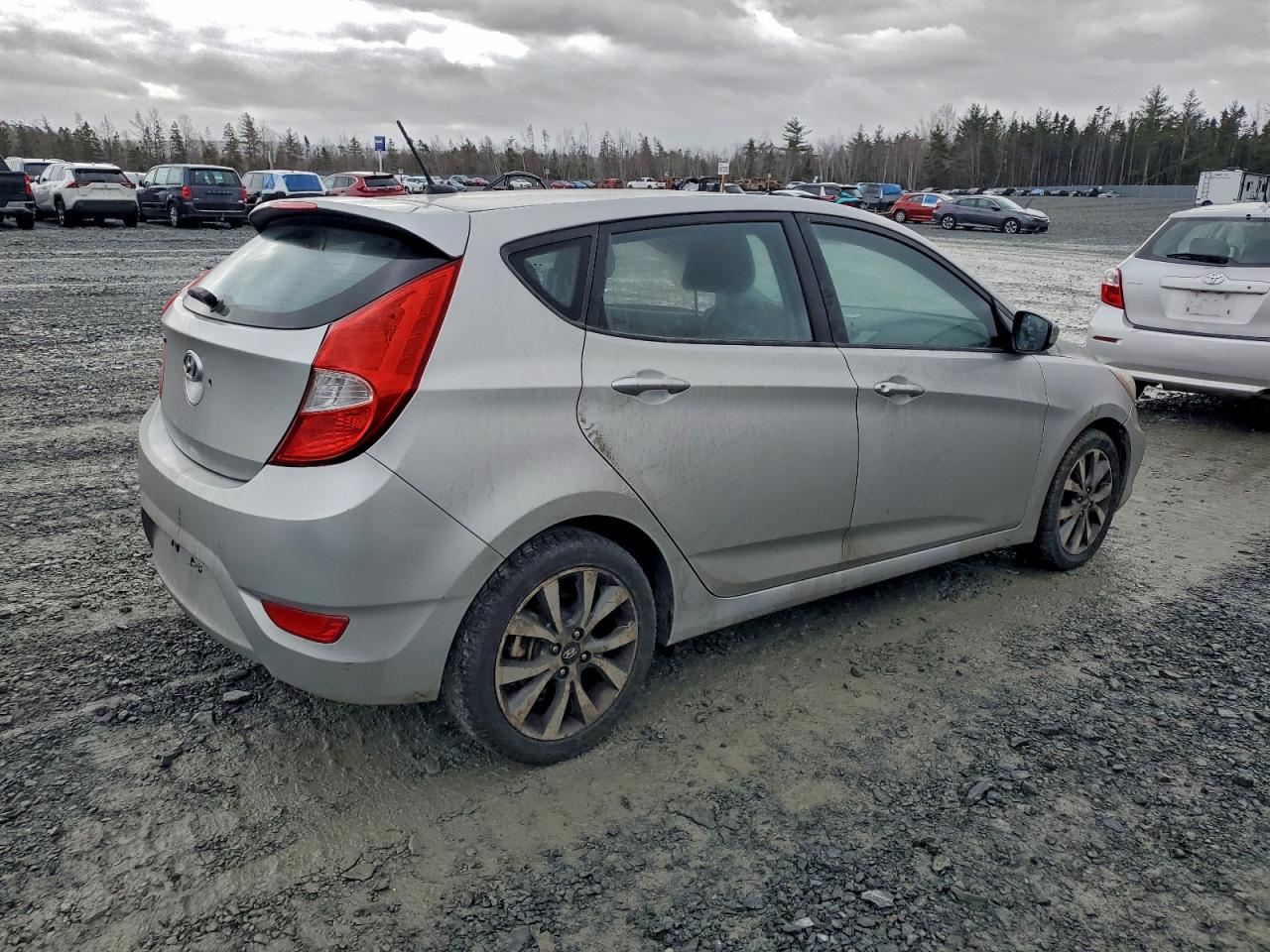 2015 HYUNDAI ACCENT GS photo 5