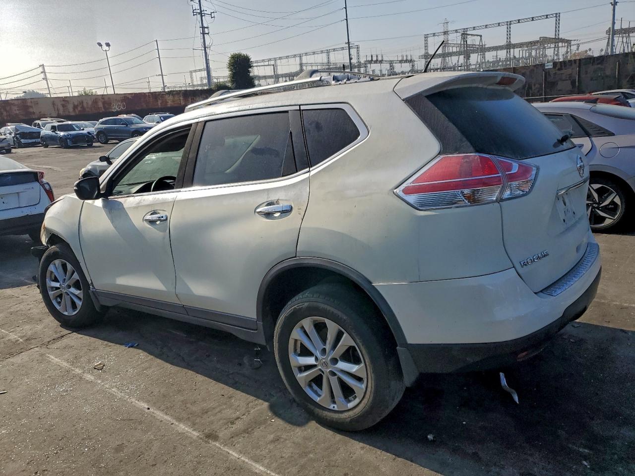 2016 NISSAN ROGUE S photo 4