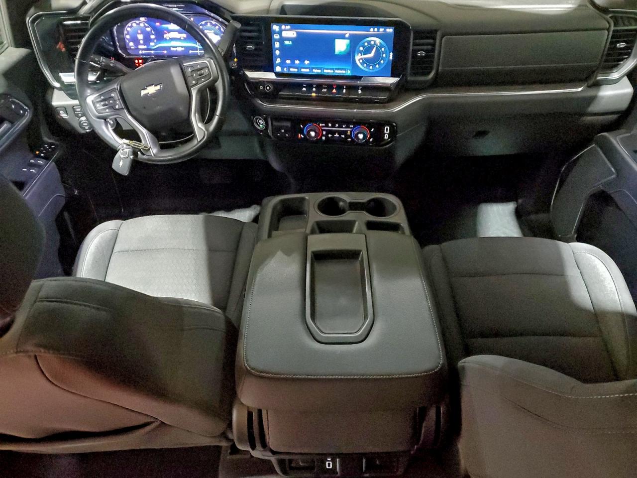 2024 CHEVROLET SILVERADO K1500 LT photo 22