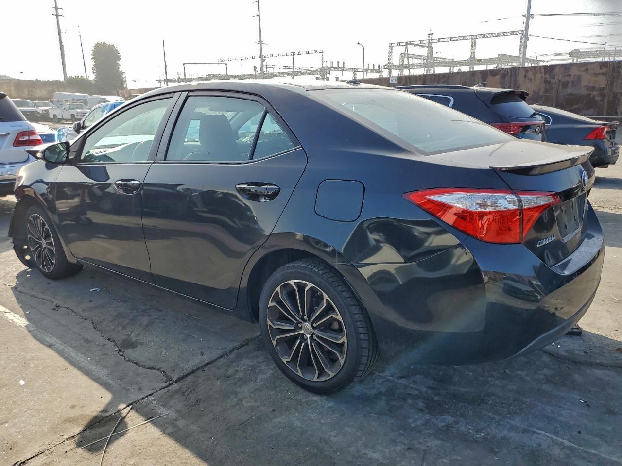 2014 TOYOTA COROLLA L photo 2
