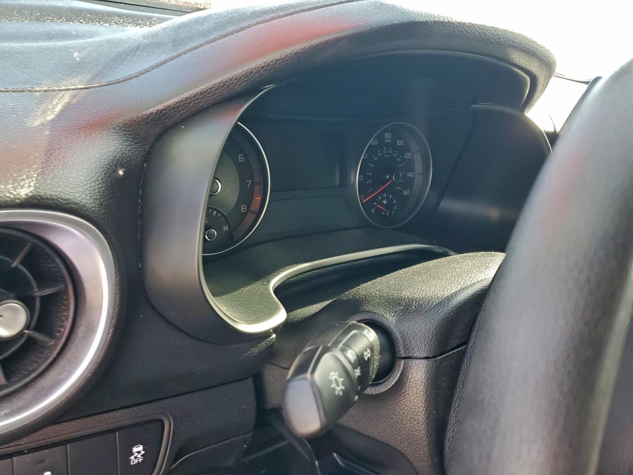 2023 KIA FORTE LX photo 33
