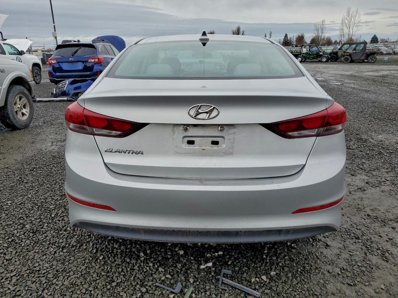 2017 HYUNDAI ELANTRA SE photo 11