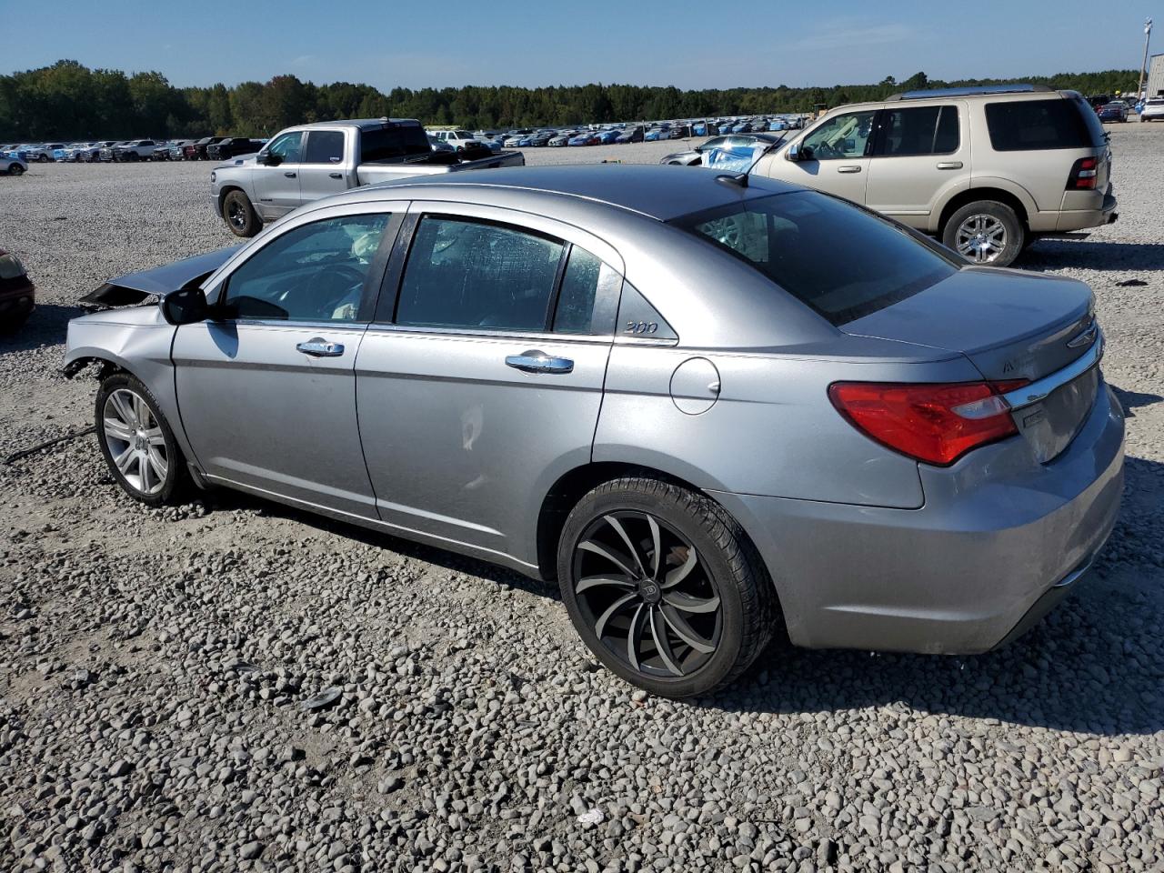 2013 CHRYSLER 200 LIMITED photo 3