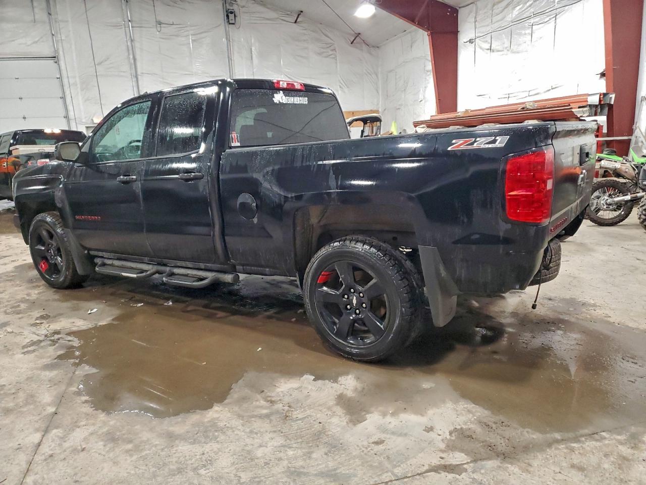 2017 CHEVROLET SILVERADO K1500 LT photo 2
