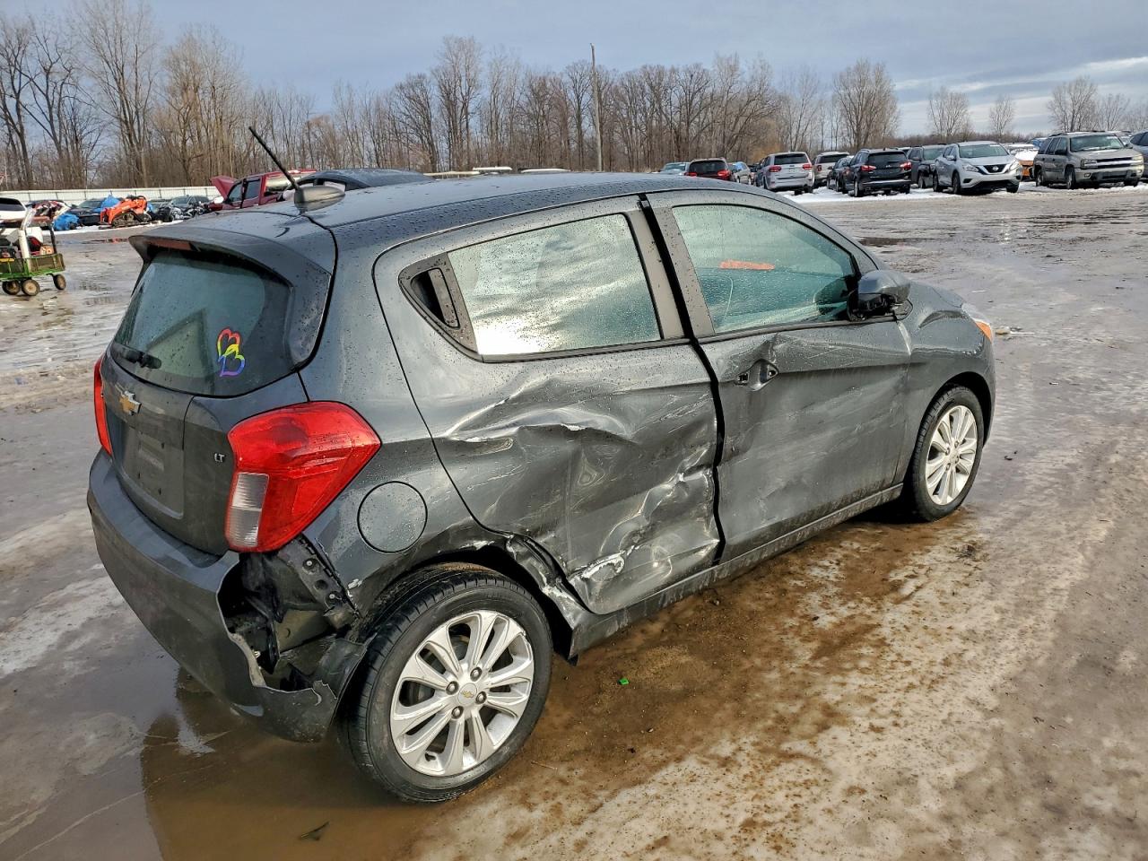 2017 CHEVROLET SPARK 1LT photo 3