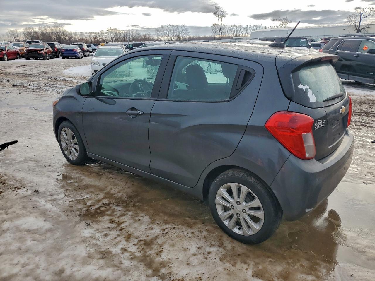 2017 CHEVROLET SPARK 1LT photo 2