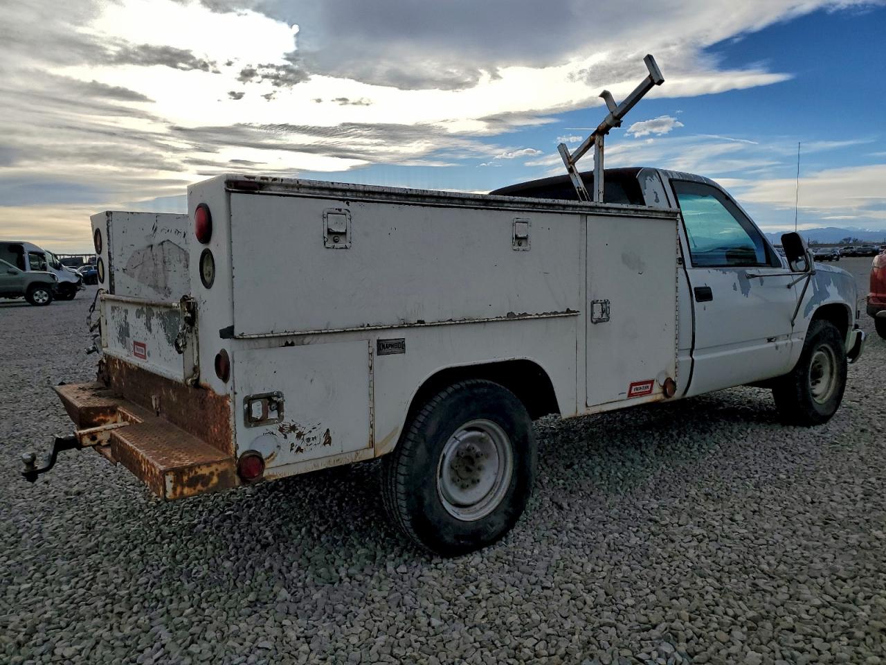1991 GMC SIERRA C2500 photo 3