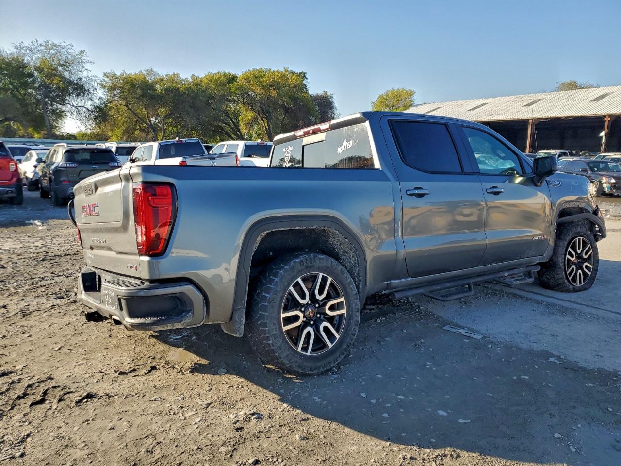 2019 GMC SIERRA K1500 AT4 photo 3
