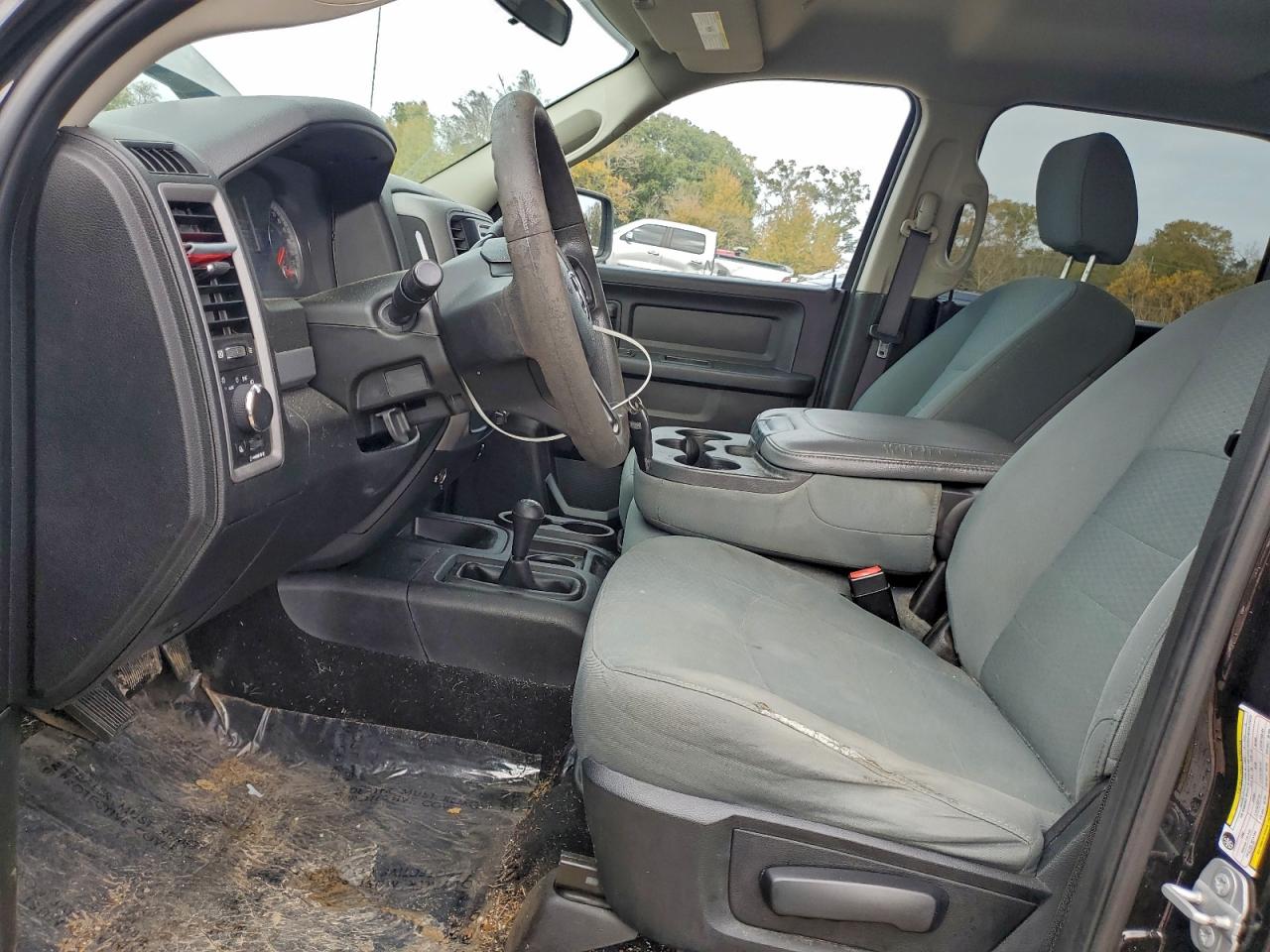 2018 RAM 2500 ST photo 13