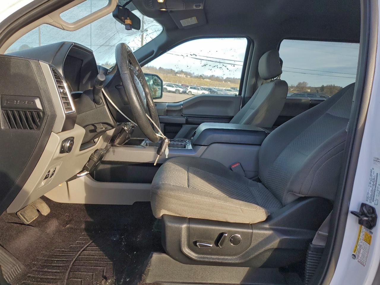 2015 FORD F150 SUPERCREW photo 13