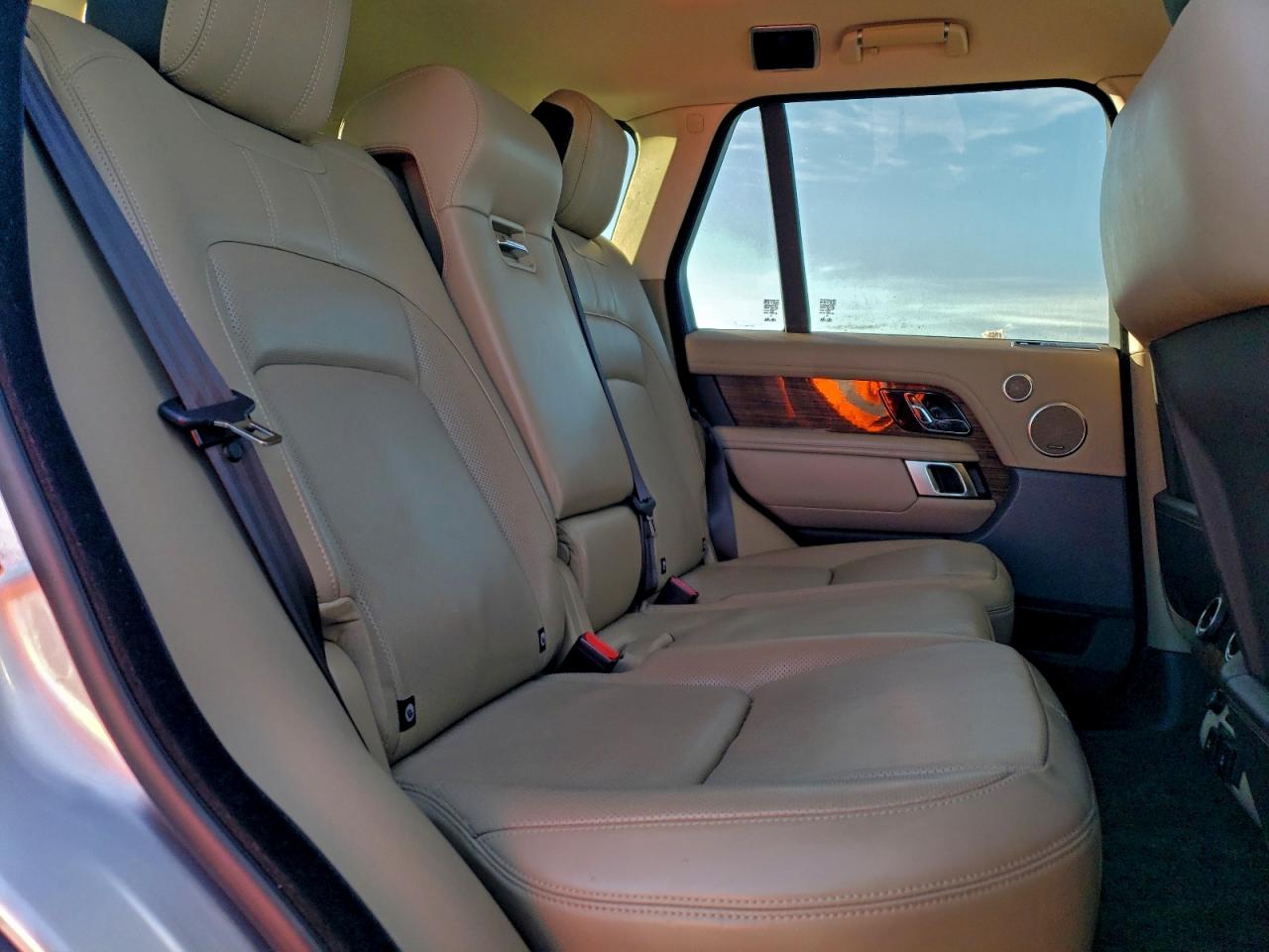 2019 LAND ROVER RANGE ROVER HSE photo 11