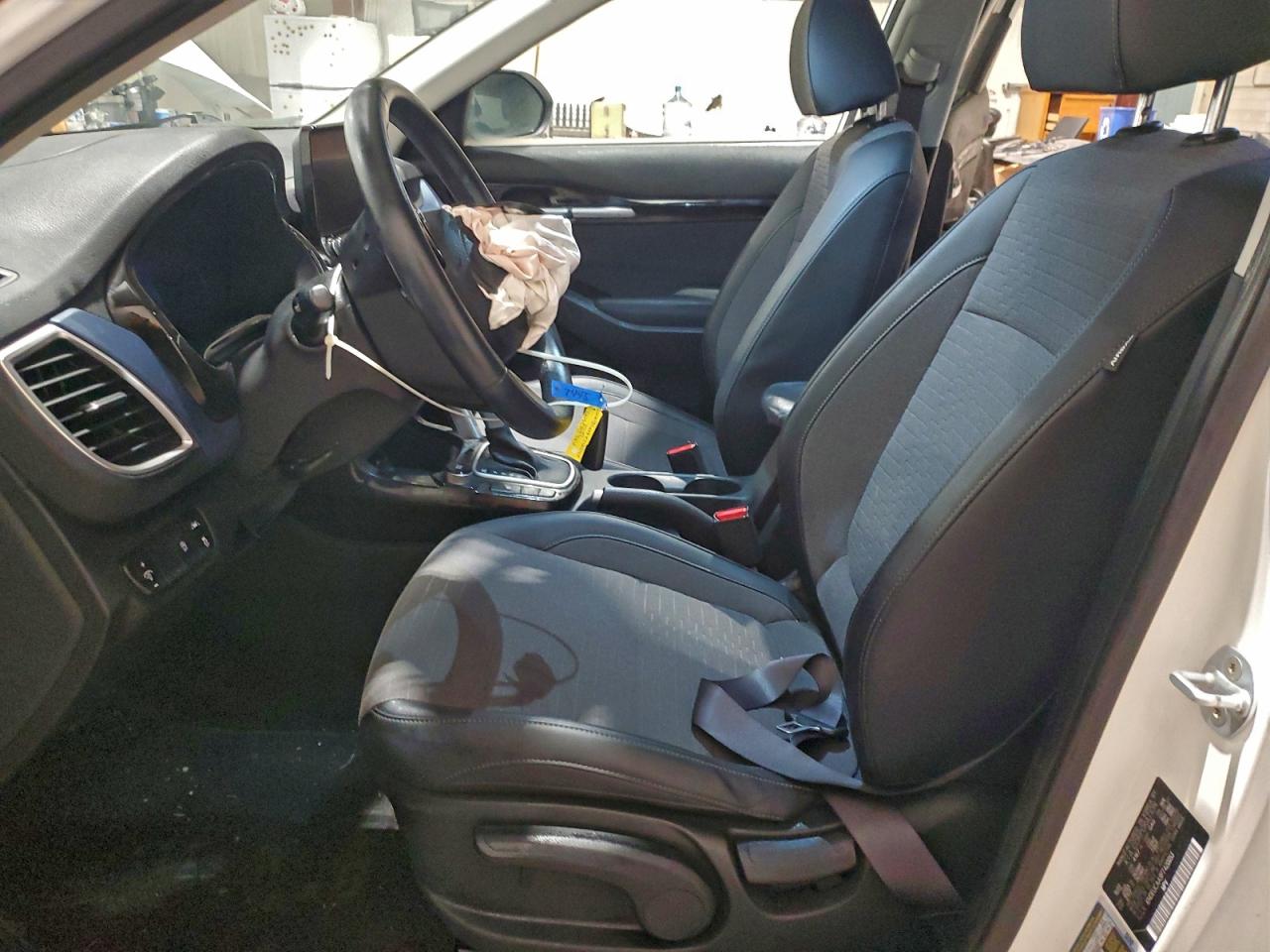 2023 KIA SELTOS S photo 7