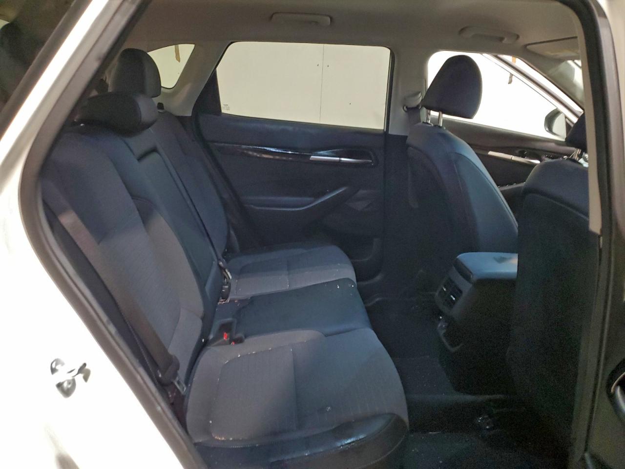 2023 KIA SELTOS S photo 11