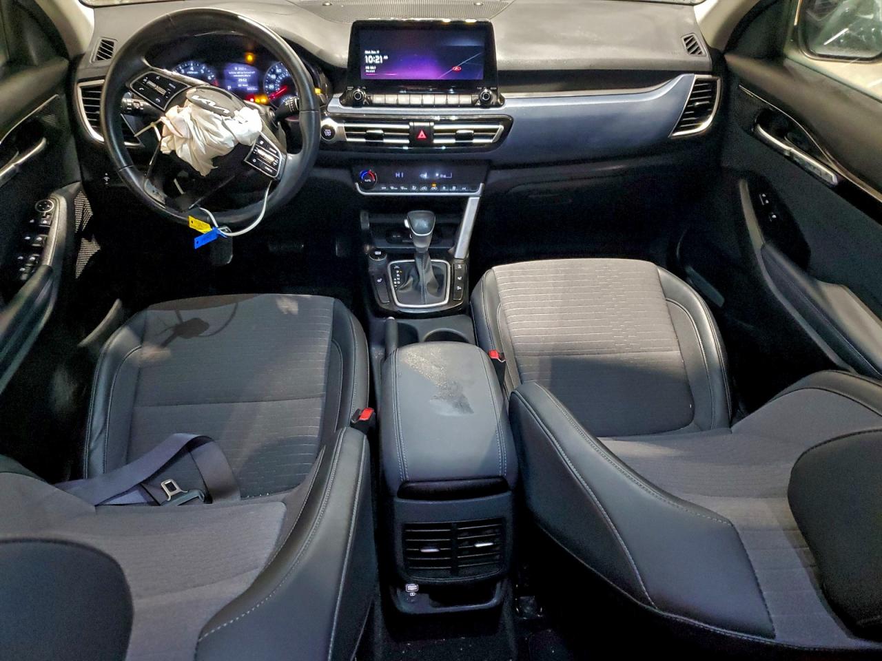 2023 KIA SELTOS S photo 8