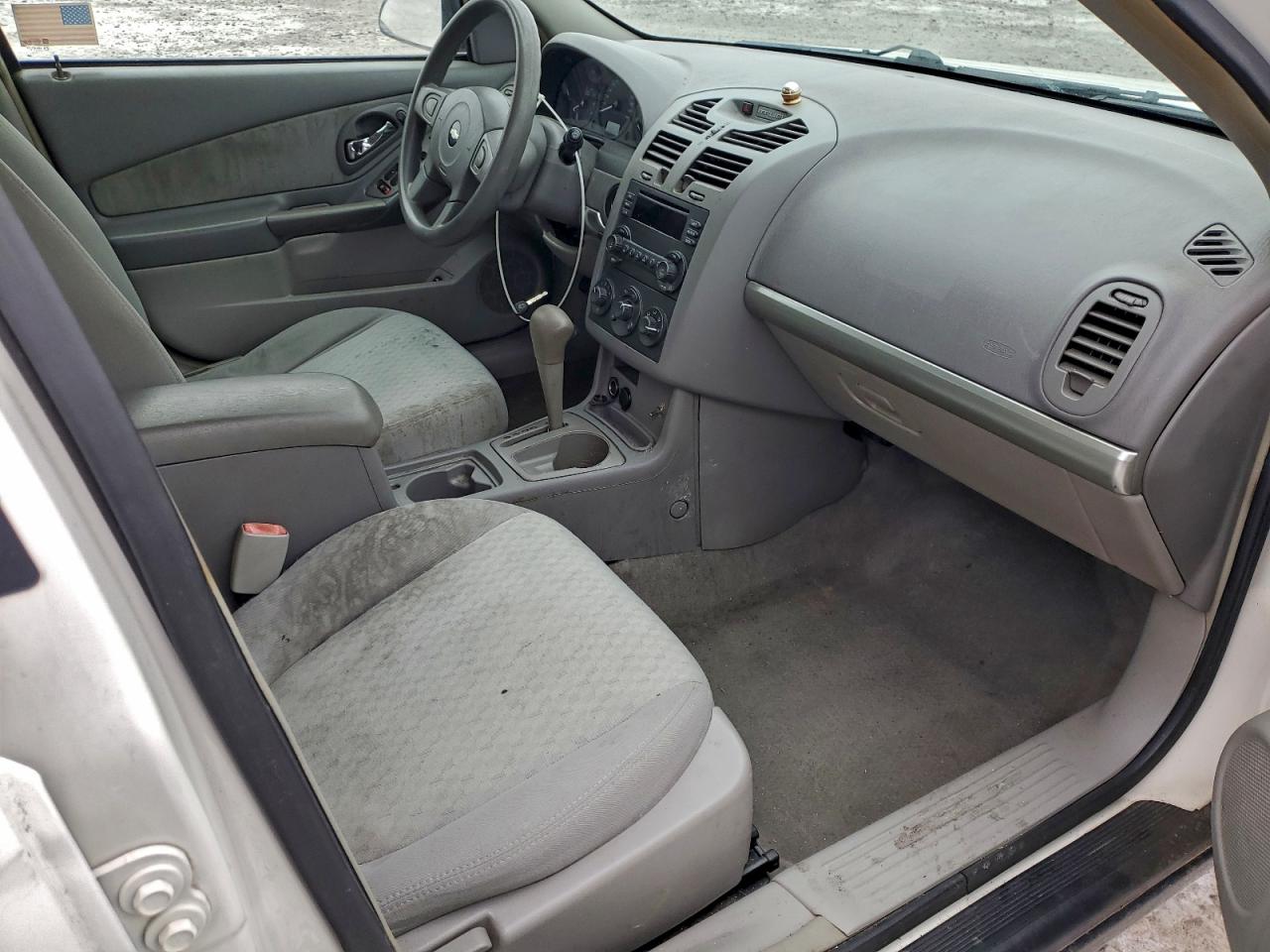 2005 CHEVROLET MALIBU photo 13