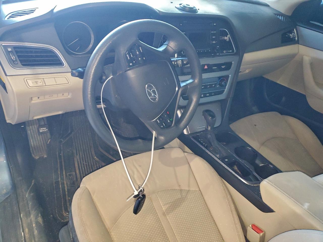 2015 HYUNDAI SONATA SE photo 15