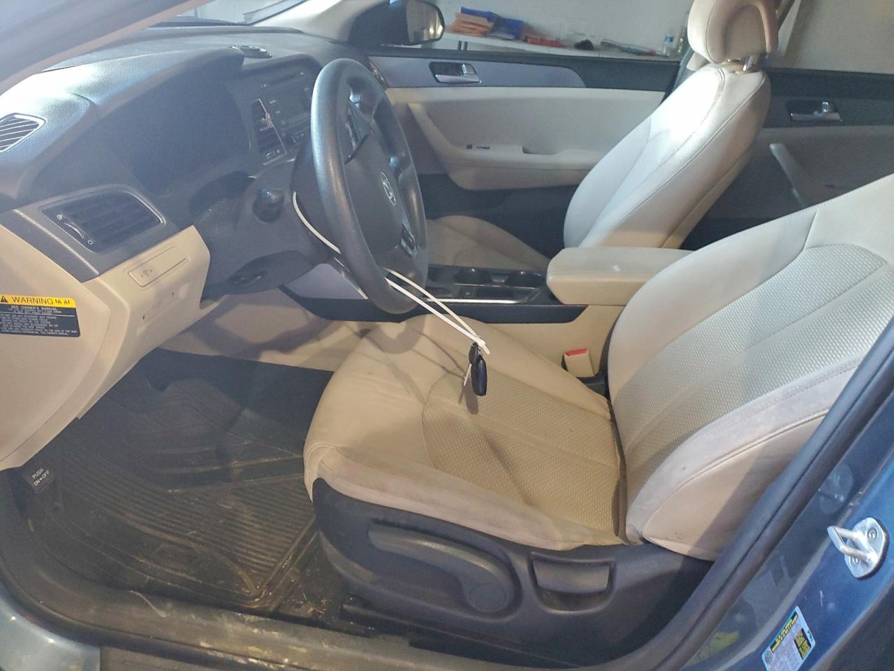 2015 HYUNDAI SONATA SE photo 13