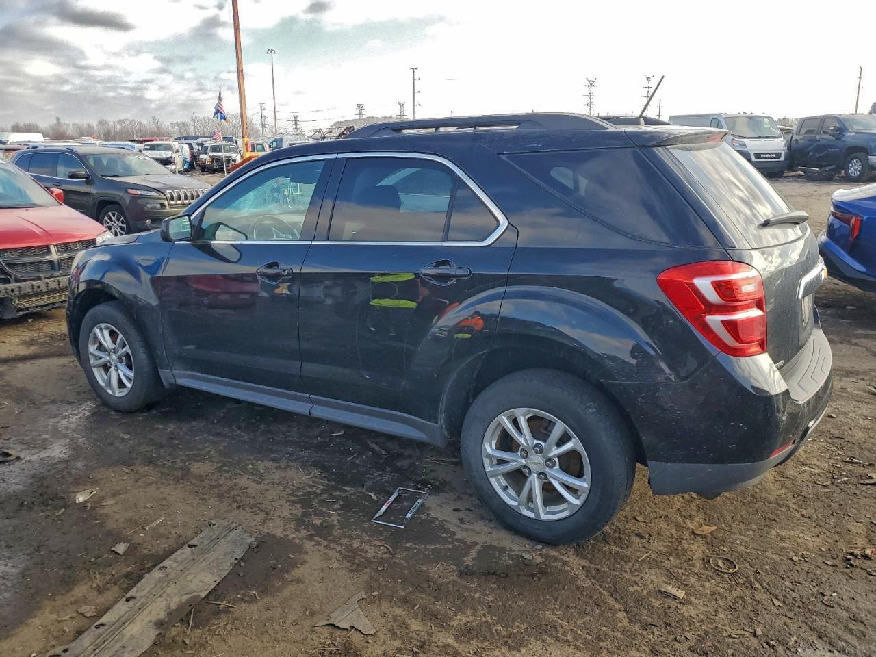 2016 CHEVROLET EQUINOX LT photo 3