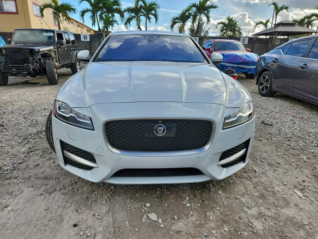 2016 JAGUAR XF R - SPORT photo 9