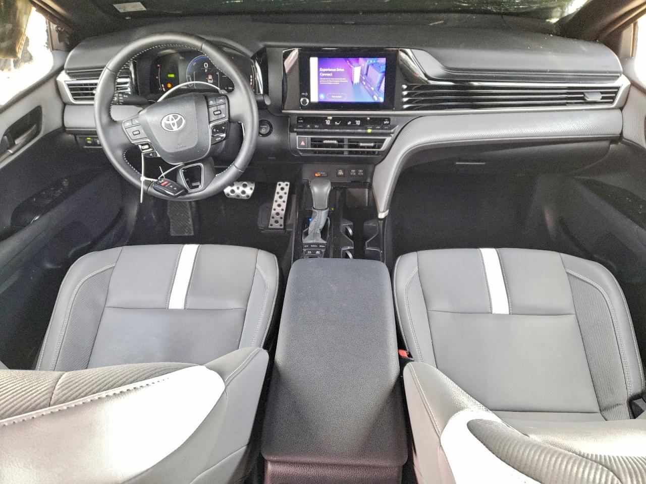 2025 TOYOTA CAMRY XSE photo 15