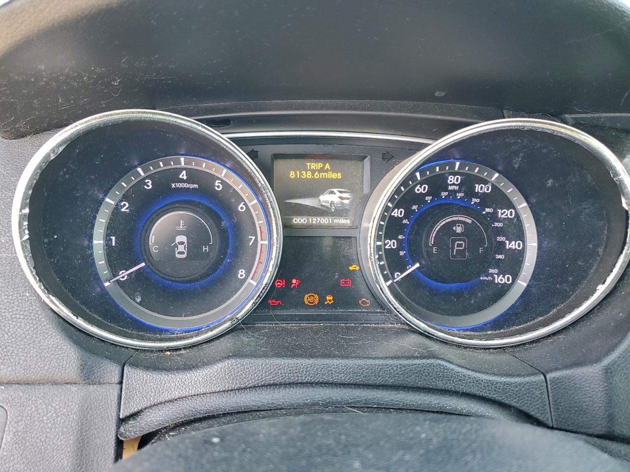 2014 HYUNDAI SONATA SE photo 9