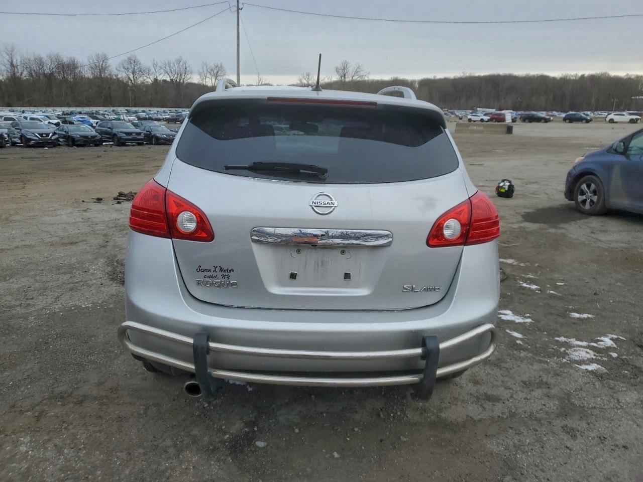 2013 NISSAN ROGUE S photo 6