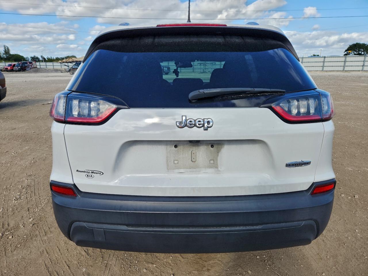 2019 JEEP CHEROKEE LATITUDE photo 6