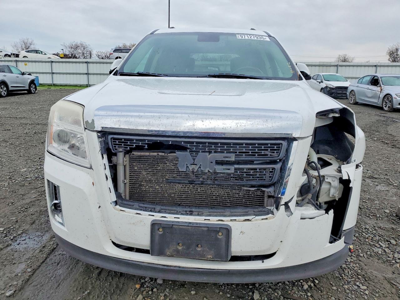 2013 GMC TERRAIN SLT photo 5